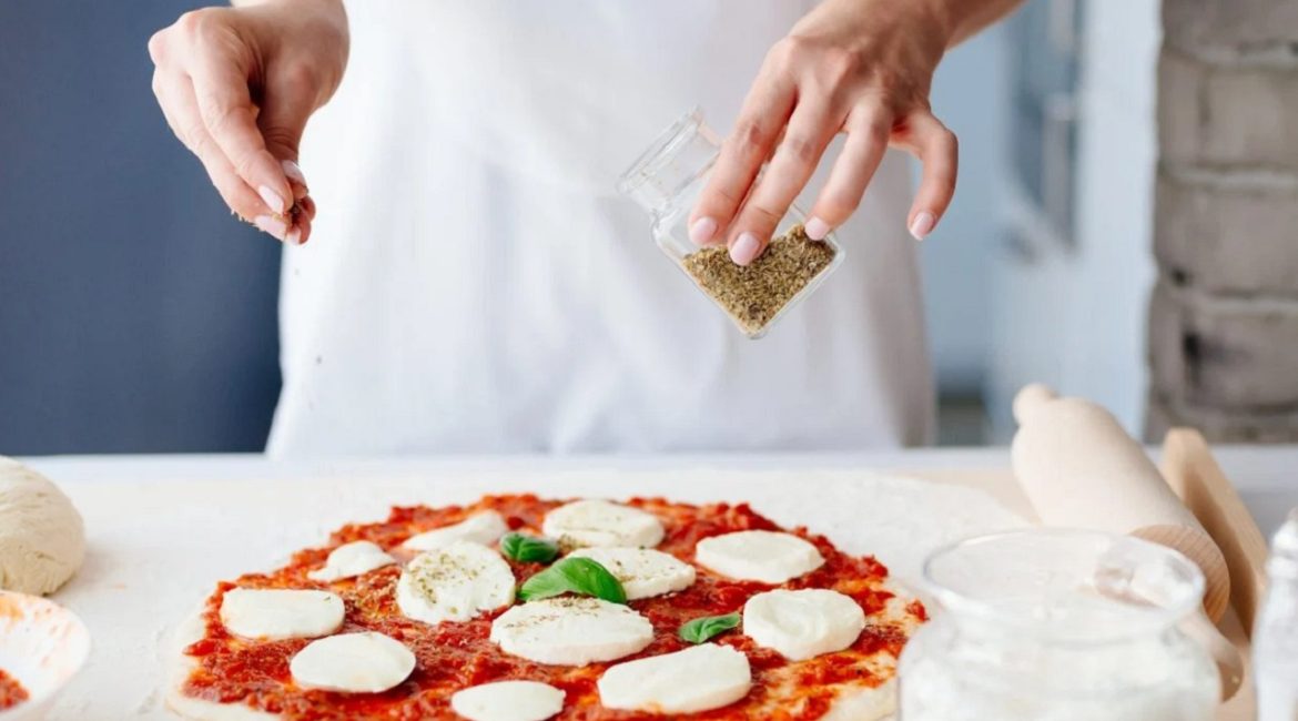 Pizzacıların Sirr Kimi Saxladıgı Pizza edviyyatı-3 Ferqli Resept