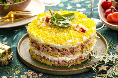 bayram sufresine almali mimoza salati1