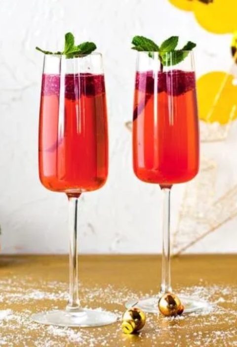 bayram sufresinin zerif ickisi moruqlu sampan kokteyli1