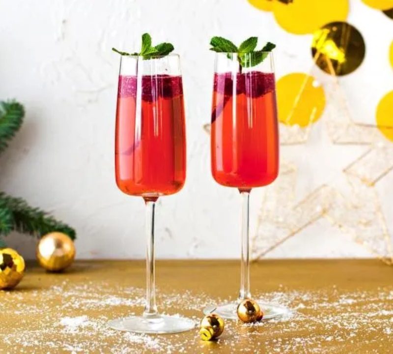 bayram sufresinin zerif ickisi moruqlu sampan kokteyli1