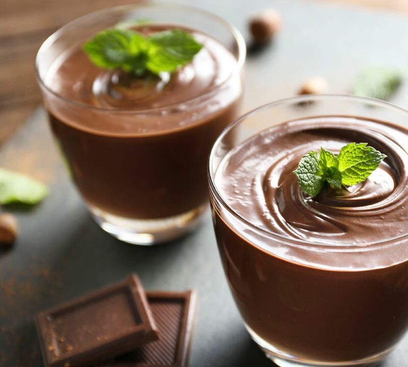 qaynadilmis yumurtadan super dadli sokoladli pudinq1